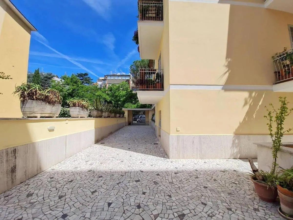 Nel Cuore Dell'Appia Antica Apartment Rome Italy